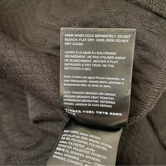 bebe | Embossed Quilted Floral A-line Mini Skirt Black LG - Picture 7 of 10